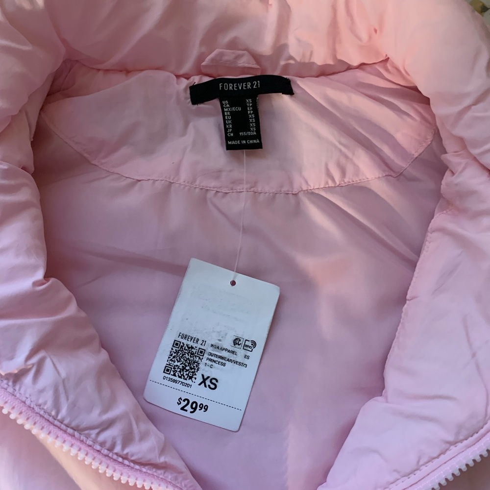 Pink vest - Picture 2 of 4